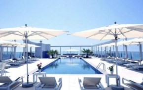 Ocean Whisper Ultra Luxe 1 bedroom Apartment with a private beach - Al Marjan Island